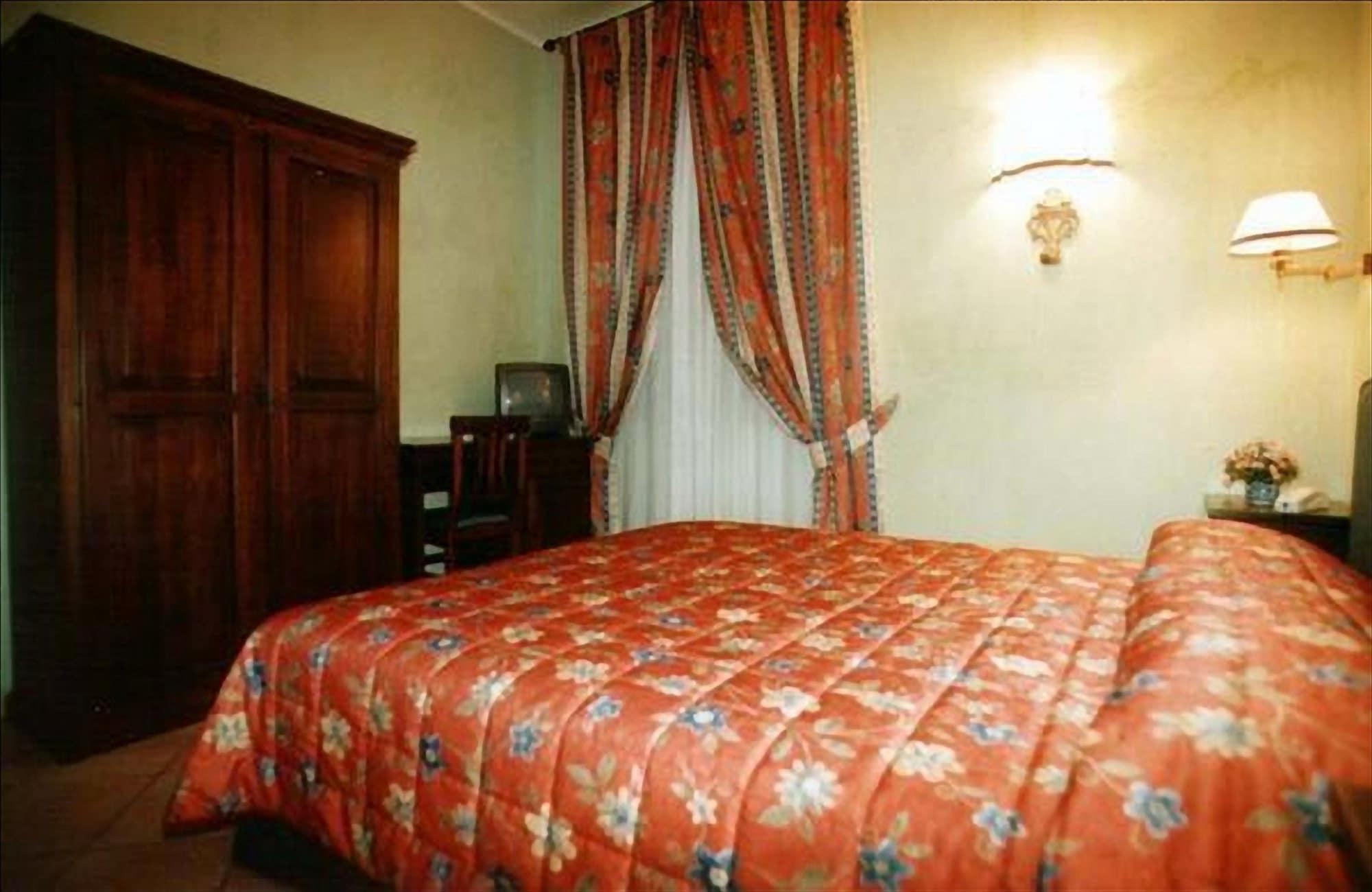 วิลลา ปิกโกลา เซียนา Bed & Breakfast ภายนอก รูปภาพ