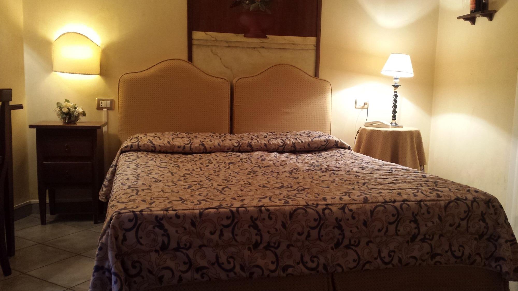 วิลลา ปิกโกลา เซียนา Bed & Breakfast ภายนอก รูปภาพ