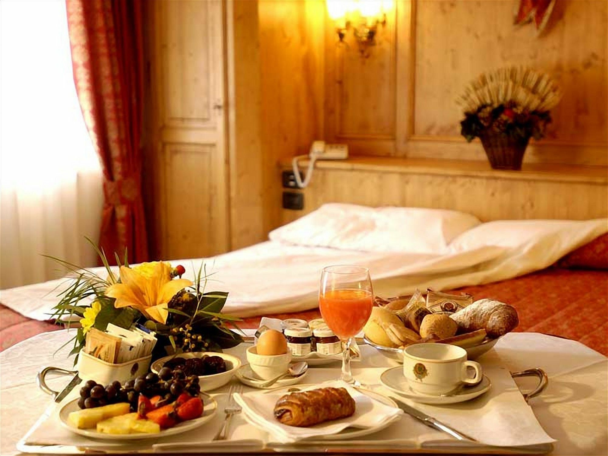 วิลลา ปิกโกลา เซียนา Bed & Breakfast ภายนอก รูปภาพ